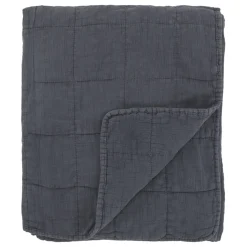 Chic Antique Aix Vintage Quilt